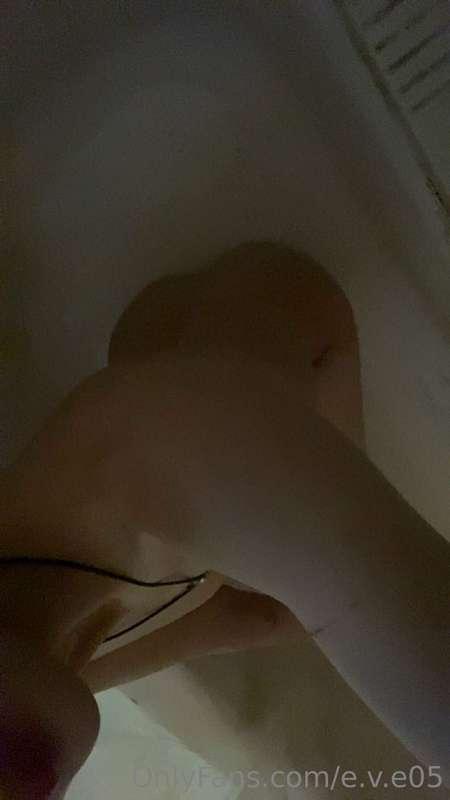 We not fn explain everythang - bathroom shi. Enjoy.