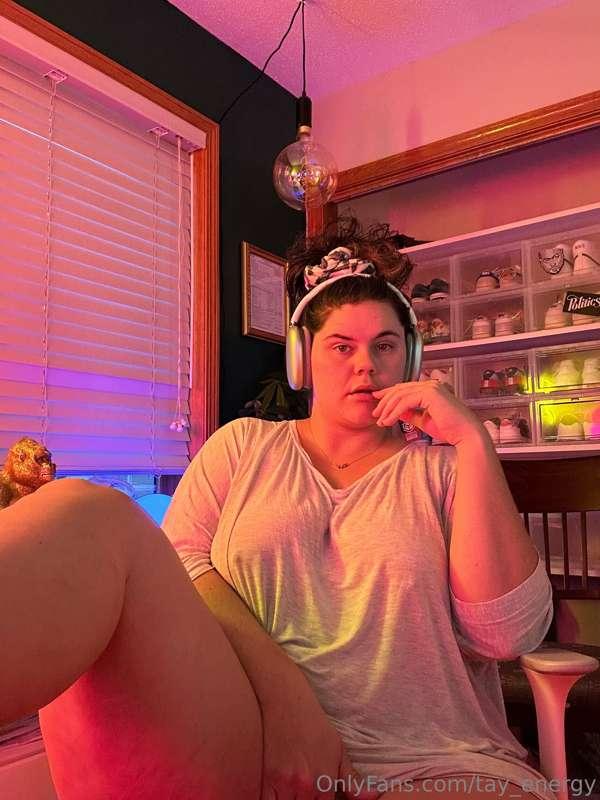 Casually horny 😈