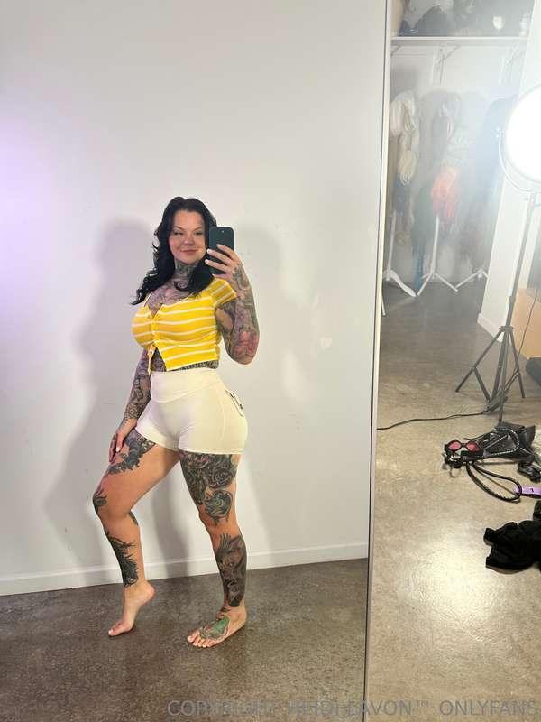 The outfit's cute but I know what you really wanna see 😅 It'..