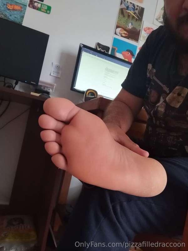a piggy wanted me to show him my soles :P