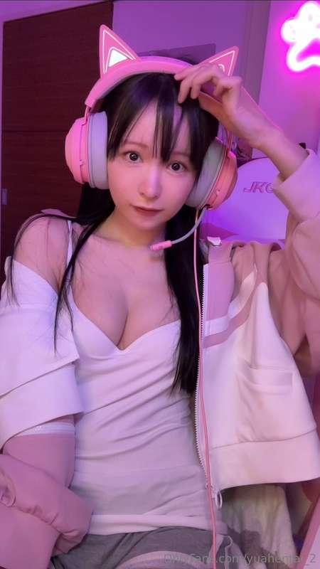 My Onlyfans, updated daily, will end this month. I'll keep m..