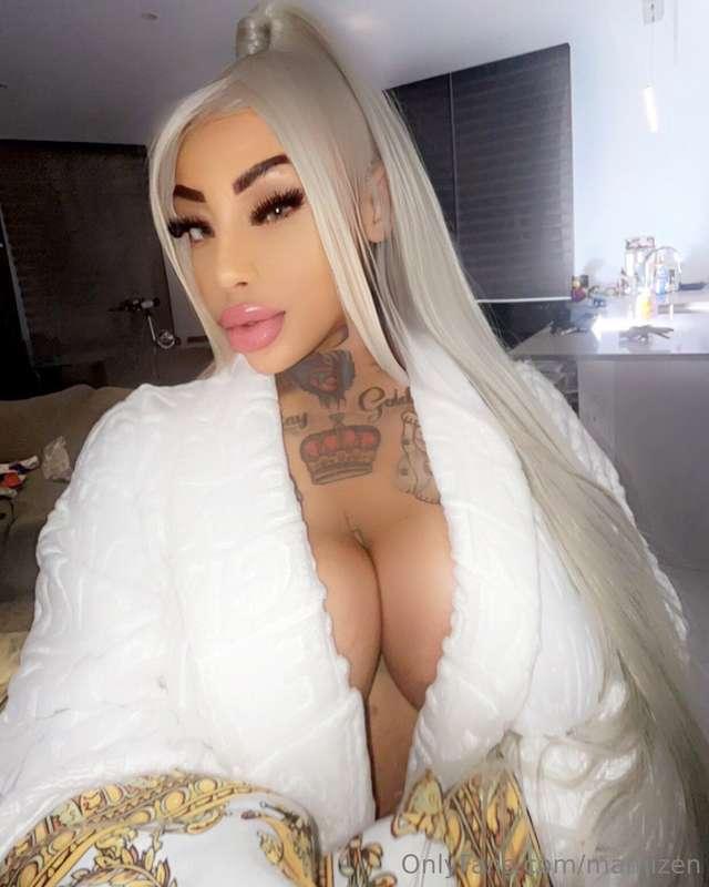 Hey 👋 Dick boys dm me to purchase