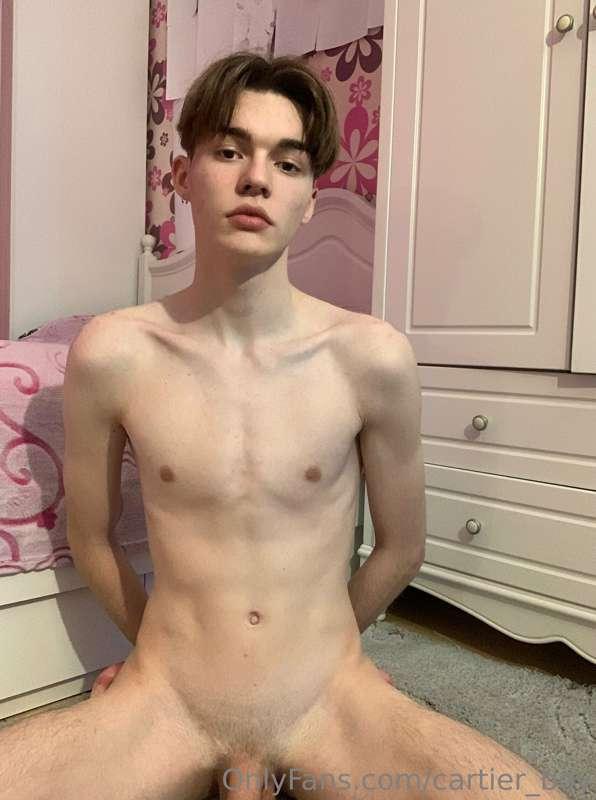 I had such a difficult workout today...⚽ help me relax🤤