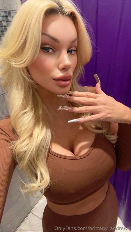 brittany_andrews image #0