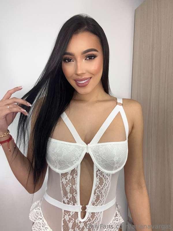 Confidence is my lingerie. Everything else is optional. 💄🖤