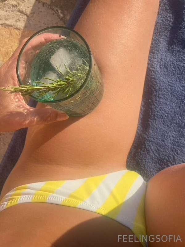 how do you like your G&Ts? I love mine with a little rosemar..