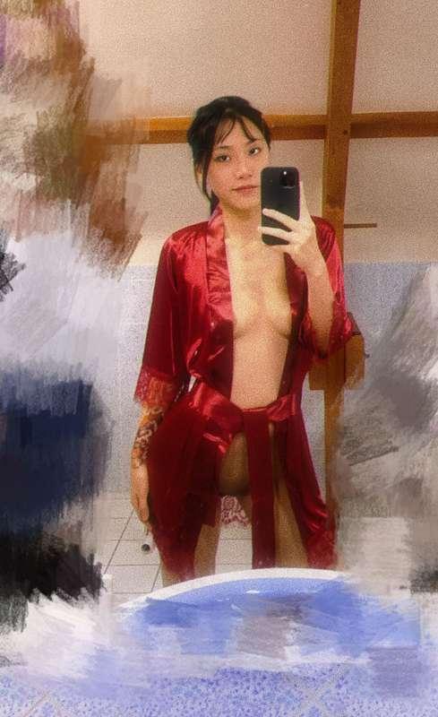 juneliu image #3