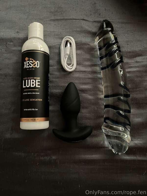 Some of the new toys and things I’ve been gifted recently 🥰 ..