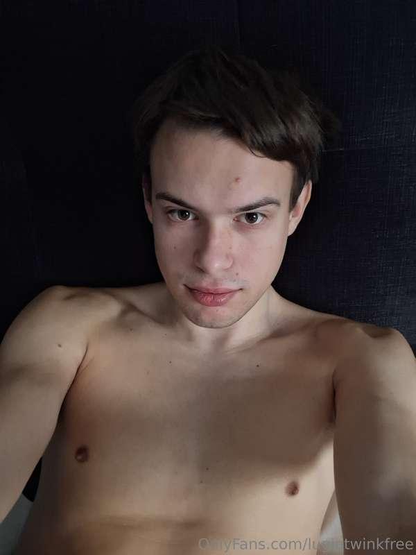 Chilly saturday 😌😌

Tip if you like and support me! 💖💖