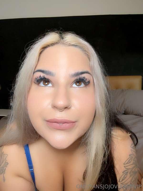 would you dare cum on my pretty face?