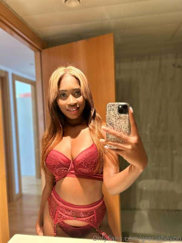 Let me be your dirty little secret and fulfill all your fant..