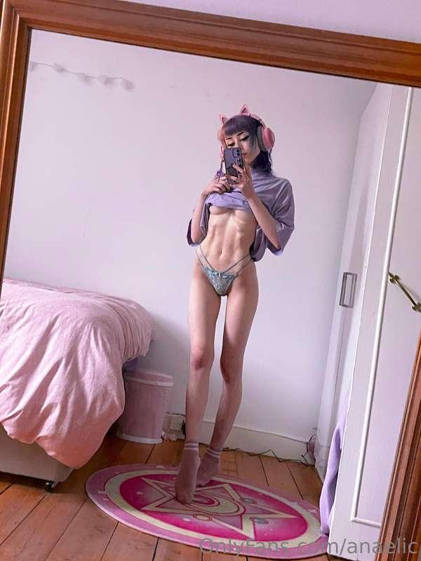 a day at home with me 💞

I’ve just been stuck at home in fro..