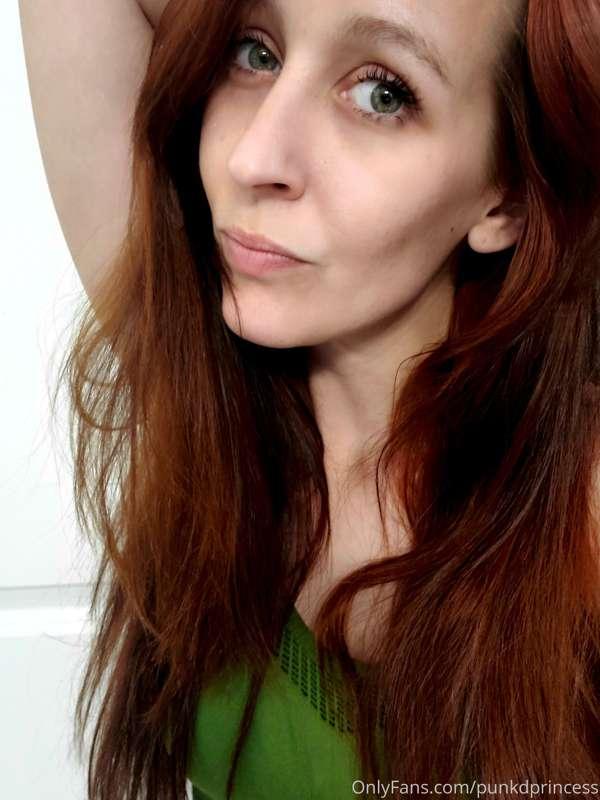 Happy Friday! 💋 Enjoy your weekend!