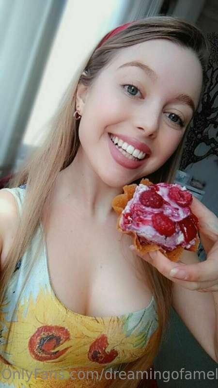 I lovvveee cooking and getting creative in the kitchen! Here..