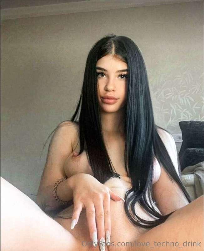 Barely legal @katya_sweet1 wants to have the best sex of her..