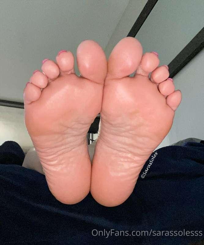 Not feeling well today 😔 How are u gonna make me feel better..