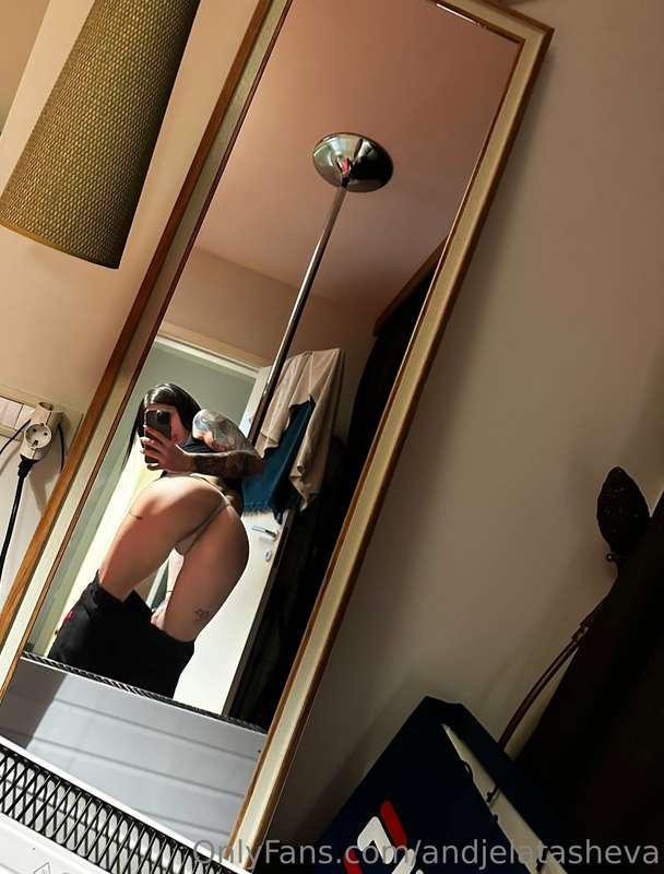 From the back ? 🥵