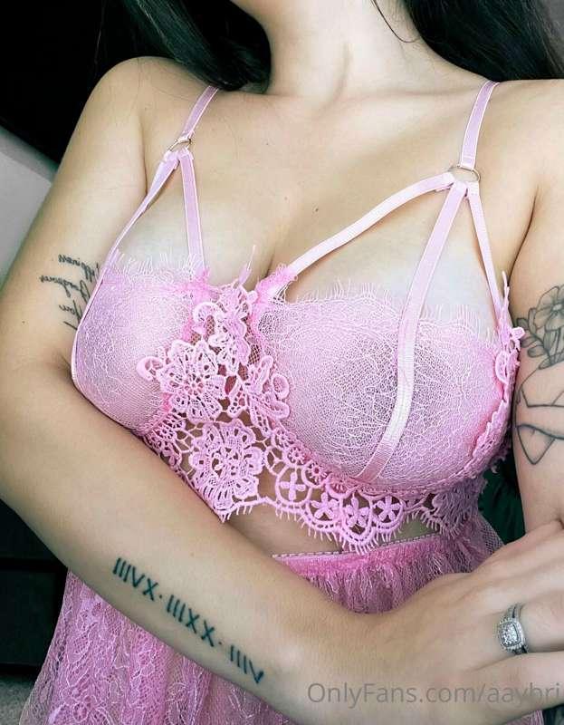 Happy Valentine’s Day to all my fans 💘

Can’t wait ‘til I ca..