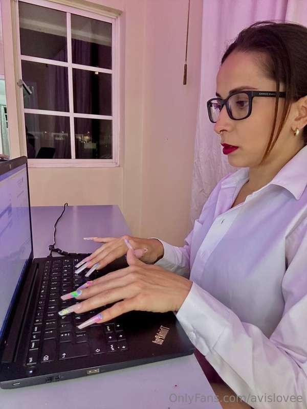 I am your favorite secretary