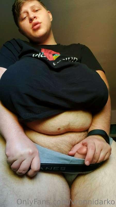 thecurvyprince image #0