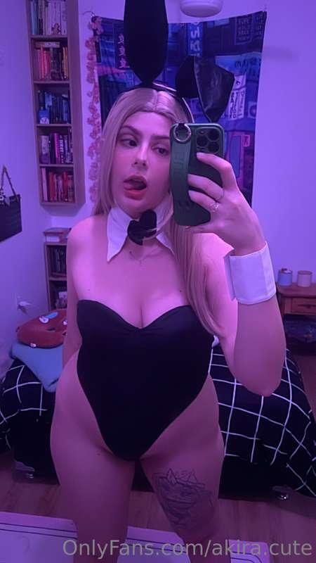 naughty bunny 🐰