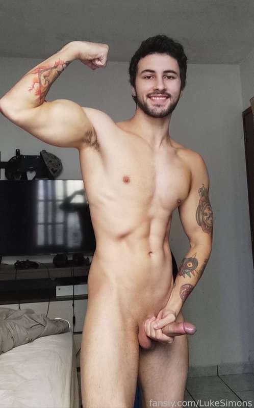 Morning 🌞🌞


#fyp #gay #lgbt #bigdick #man #male #hotguy #tattooed #bigcock #young #fit