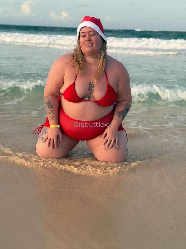 Would you put your glaze on my boobs for Christmas? 🤭