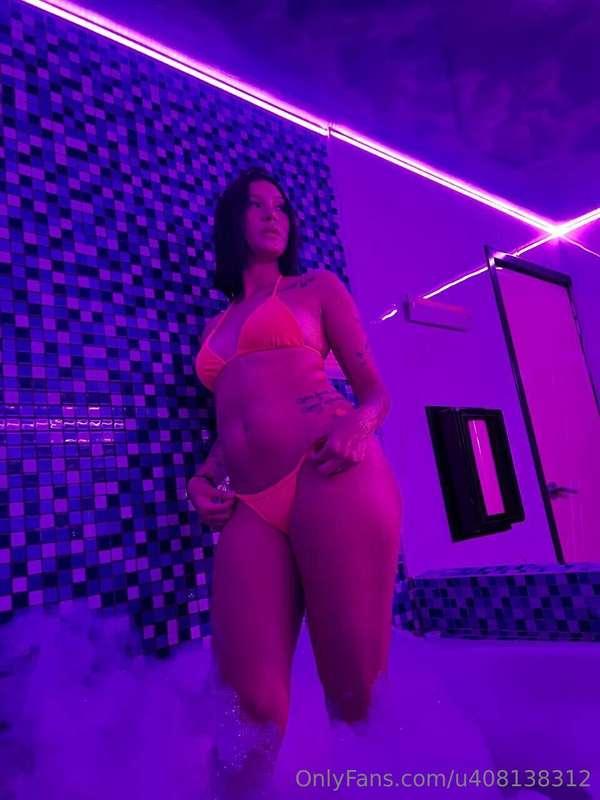 Honey, how is your day? are u there for me?😘