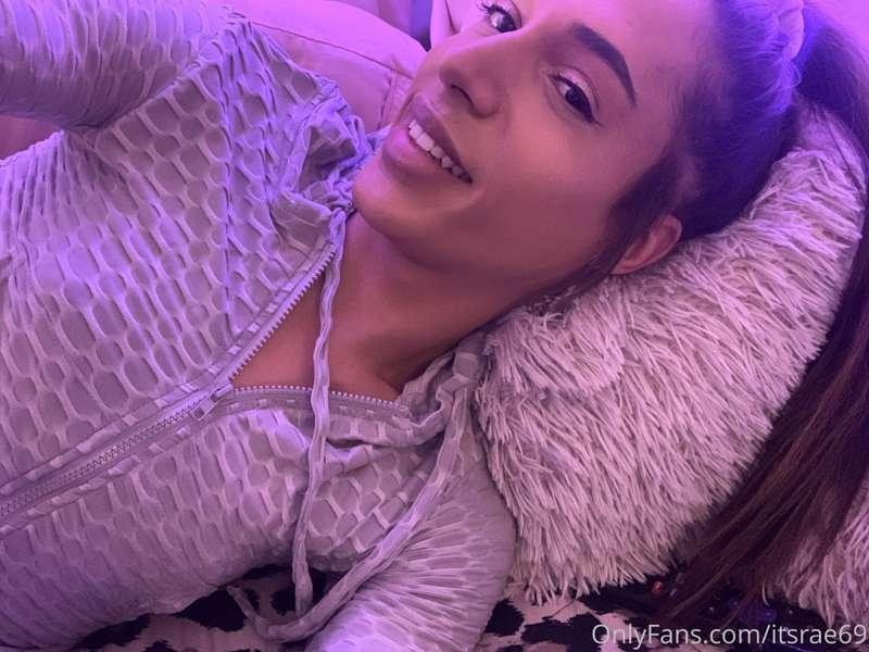 What are you up to right now babe? 😈