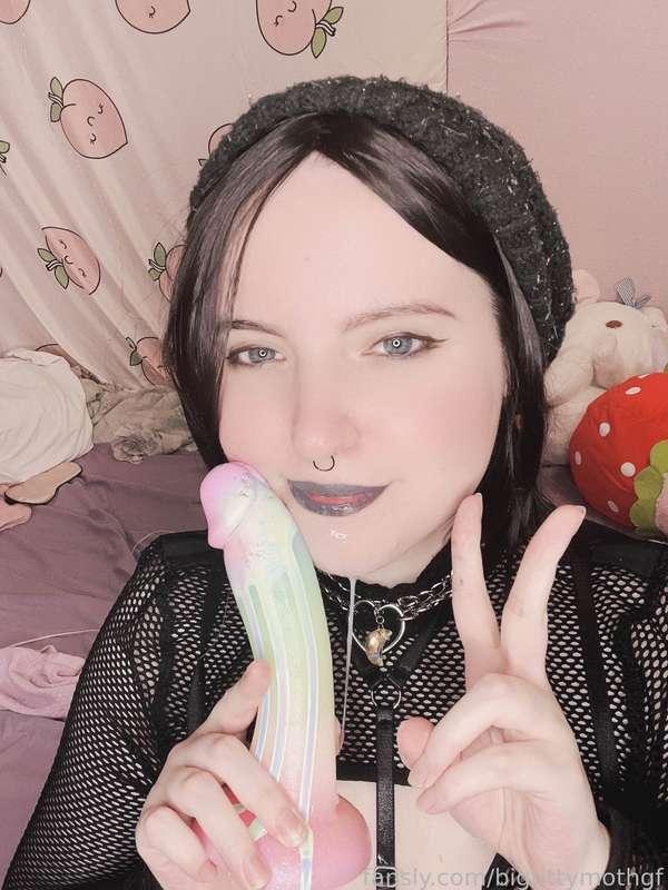 bigtittymothgf image #1