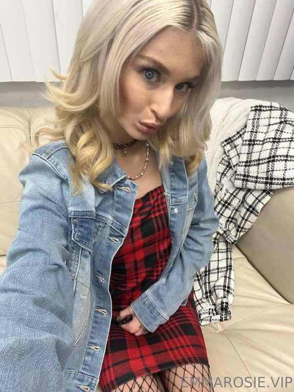 theemmarosie image #1