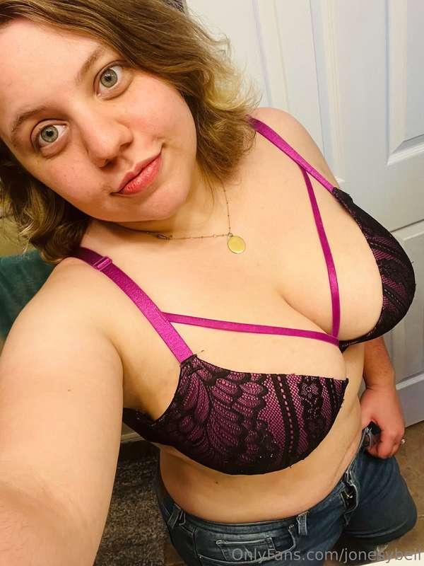 Some pre and during shower photo dump!