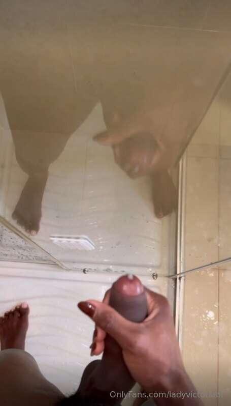 I was taking a shower🚿 and I got so hard and hot🔥, that I co..