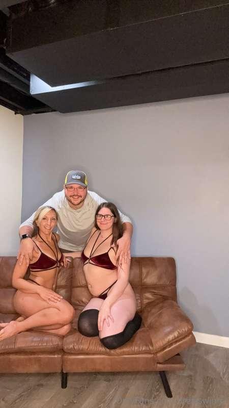 @erikaswingz and @addisonbea say they wanna make a movie. Do..