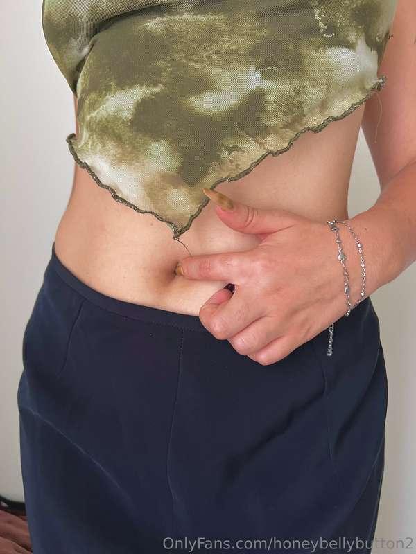 Close-ups and teases, every poke on my belly button captured..