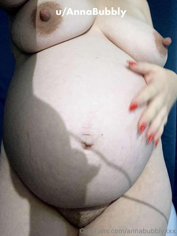 33 weeks pregnant