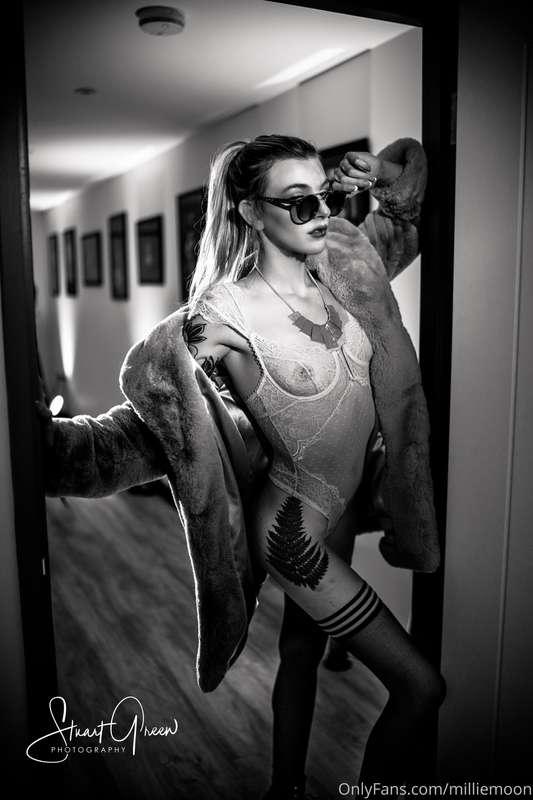 Nice clothes and tattoos make me horny