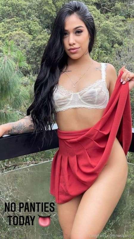 can we sext?🤤😈