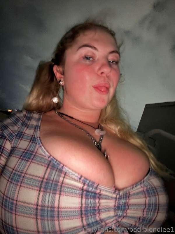 bad.blondiee1 image #0