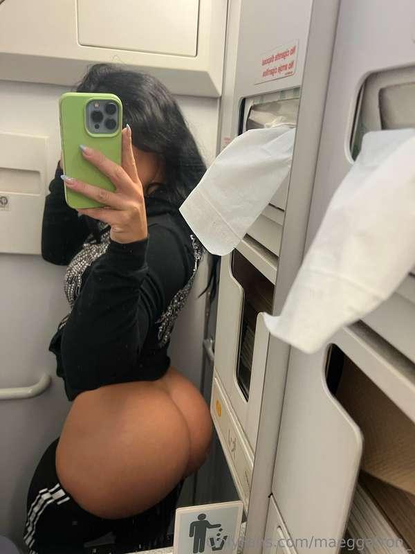 hehe can you tell where I took this picture? 🤭