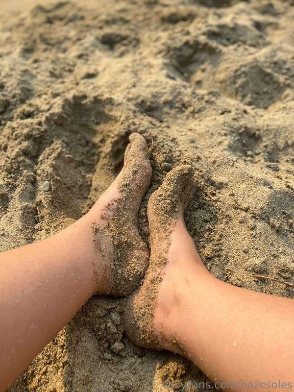 Morning 🖤 hope everyone has a great day! I’m at work but wis..