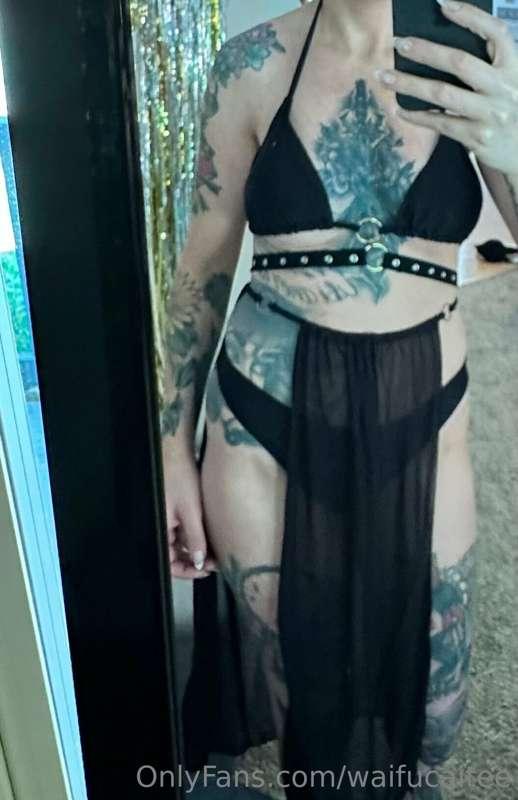 Kinda like this maybe next set? 🖤