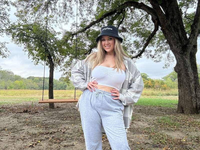 Not so average girl next door ;) 