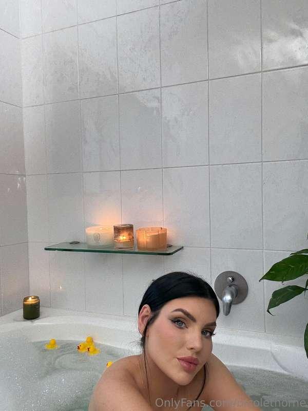 🛁🫧🐤