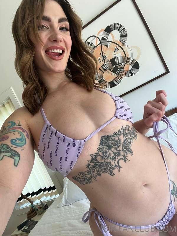 Let's get freakyyyyyyy! 😈😈  *DM me for sexting sessions toni..
