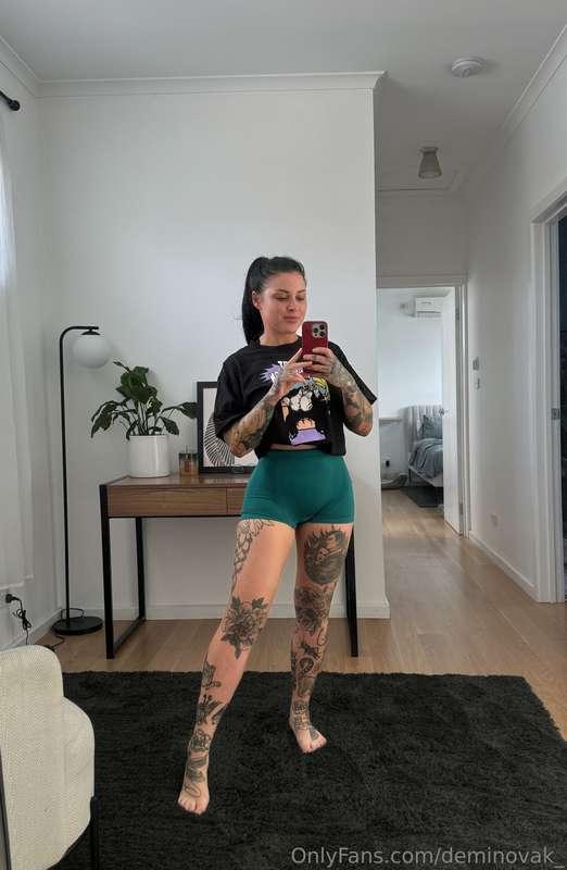 If you love titty flashes you’ll tip on this post 😎
