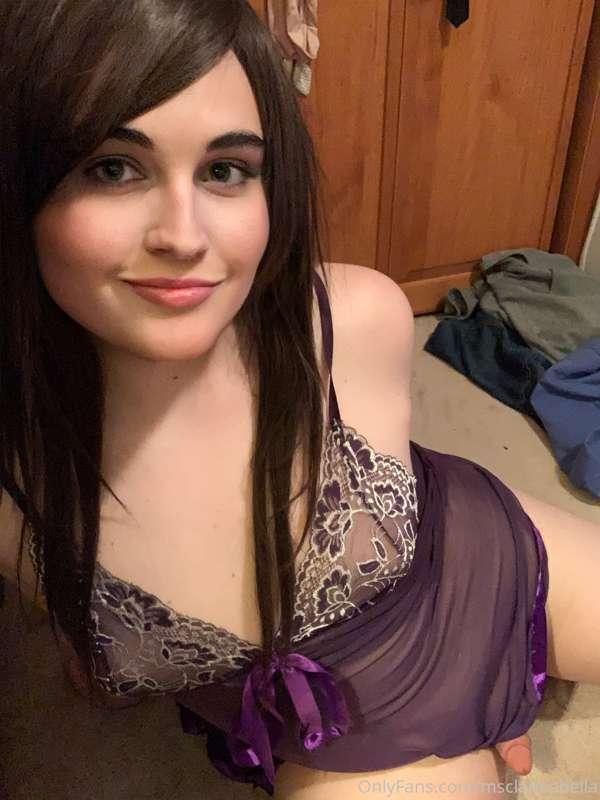 msclaireabella image #1