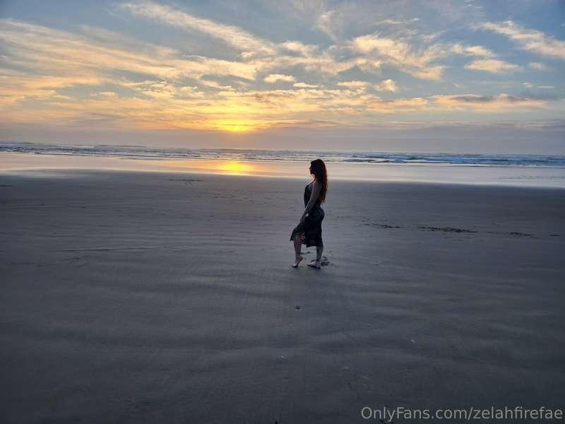 Too many people on either side of me to get any content at t..