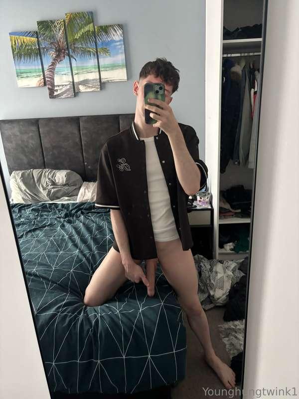 younghungtwink1 image #2
