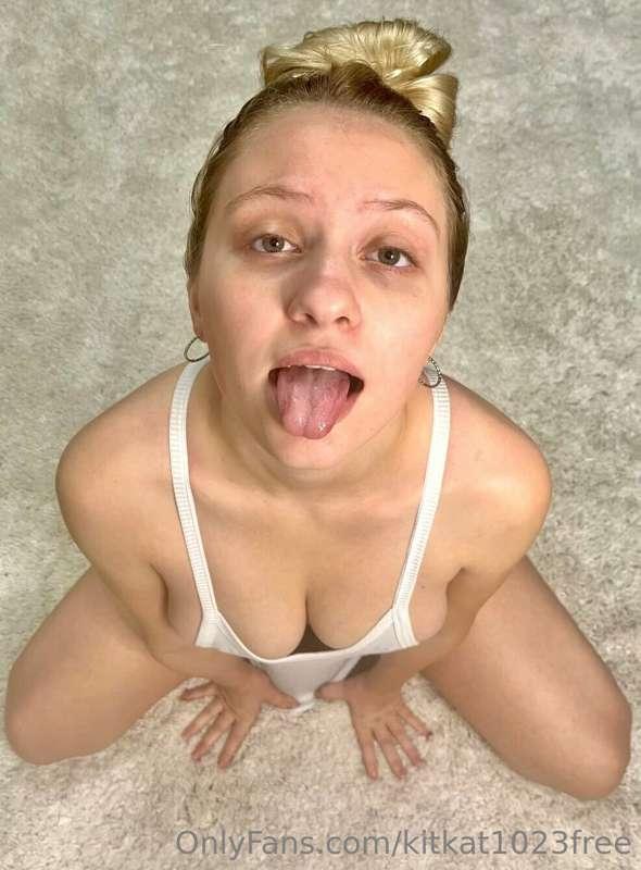 Who needs the spa when you can do facials at home 😌 💆🏼‍♀️

*..